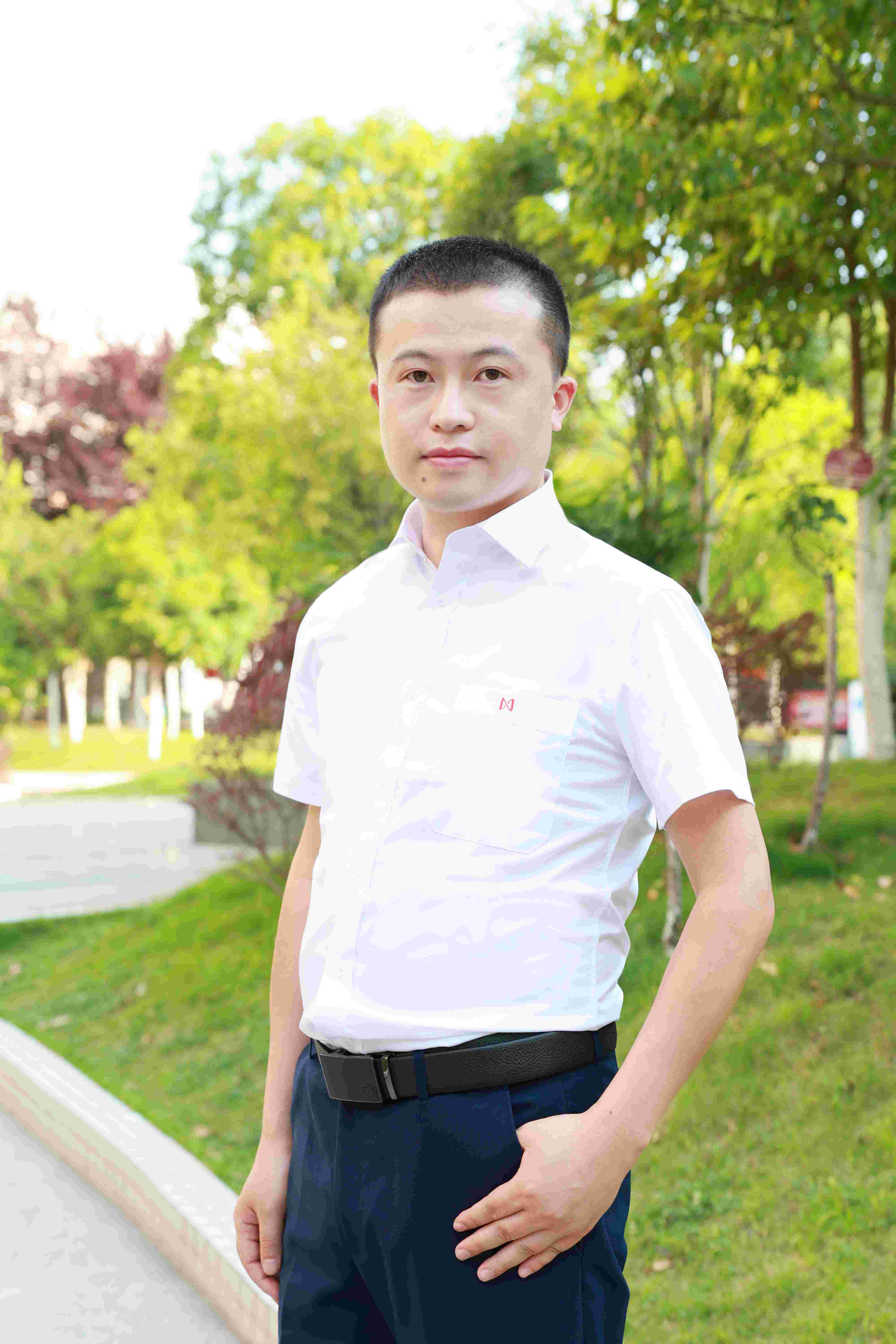 李剛